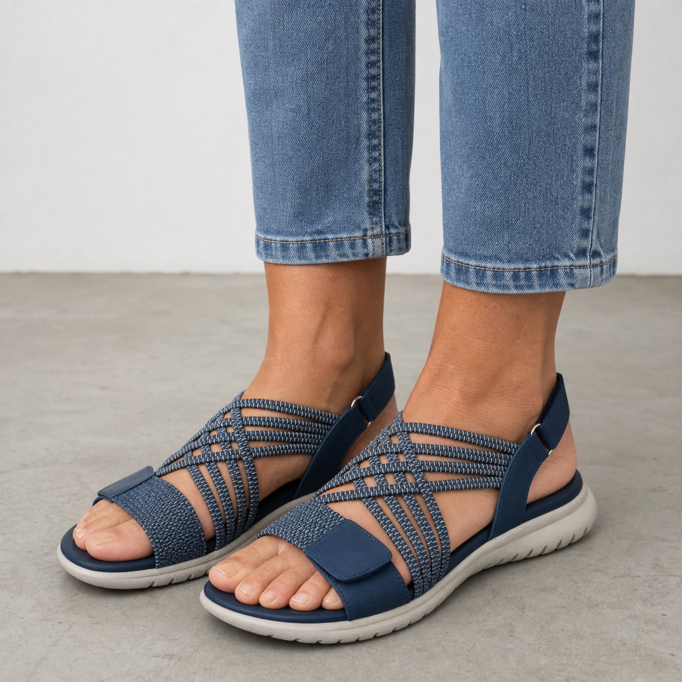 Mercera | Sandals | Loxi