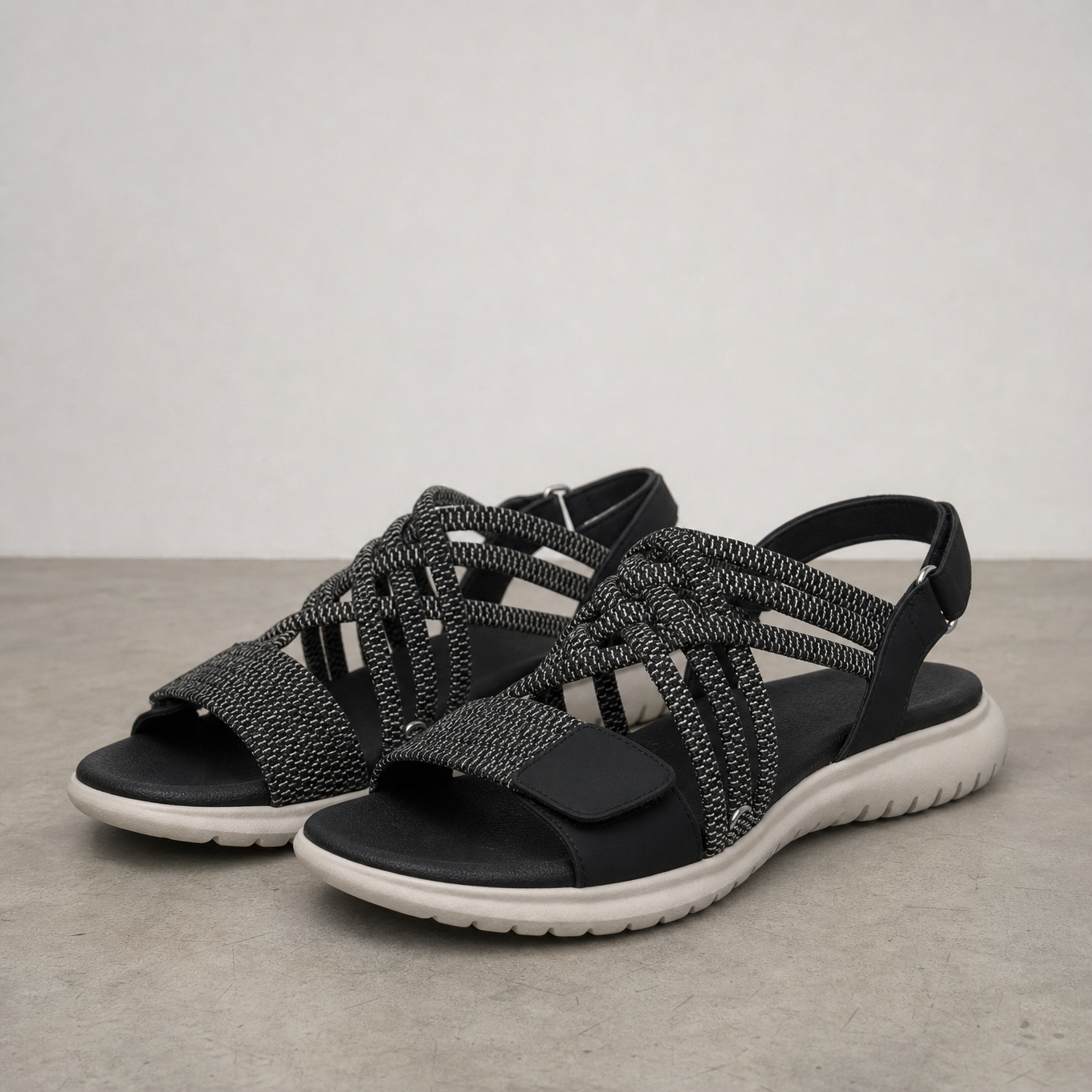 Mercera | Sandals | Loxi