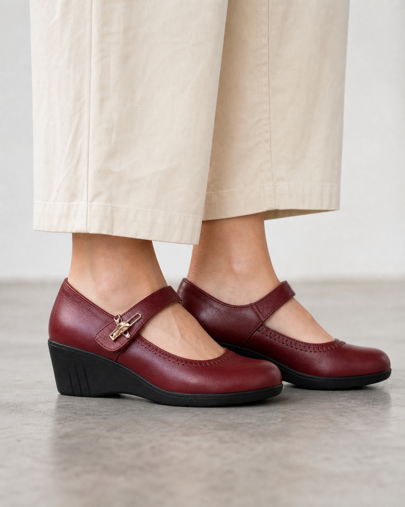 Oakmere| Sandals | Shila